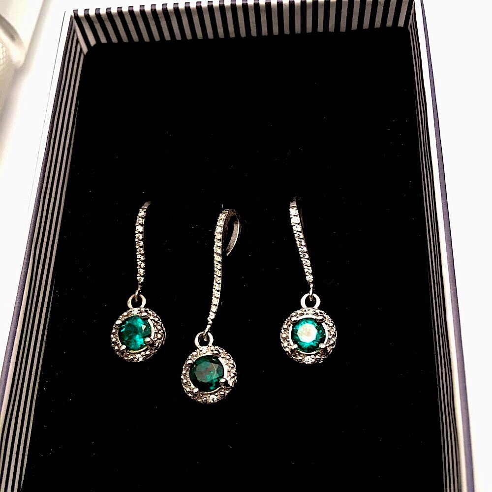 Created Emerald Lavish